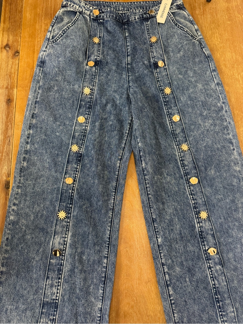 Commense Acid-Wash Blue Jeans with Gold Sun Buttons